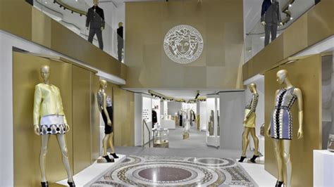 versace tienda de ropa